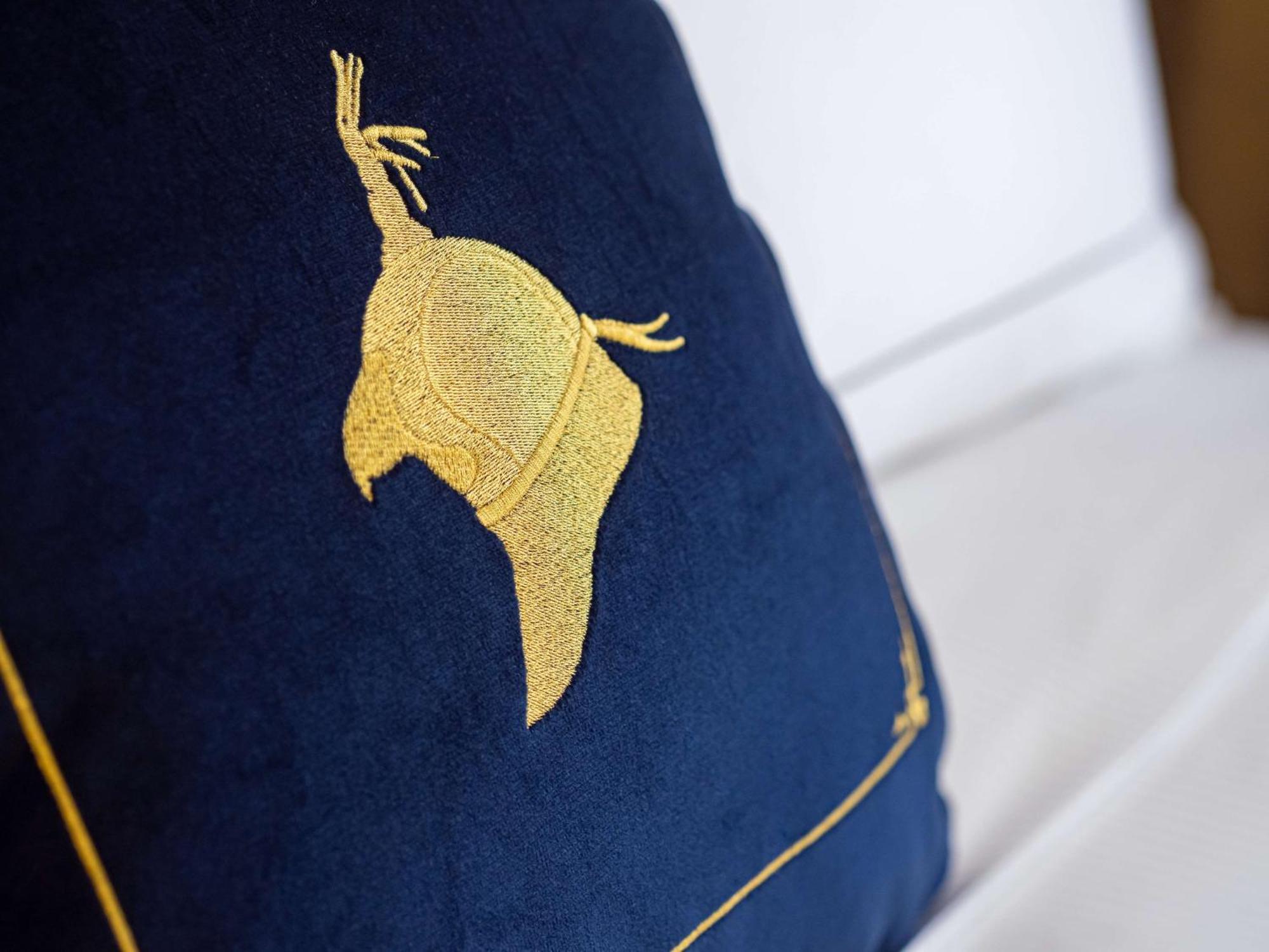 The Peregrine Omaha Downtown Curio Collection By Hilton Hotel Eksteriør billede